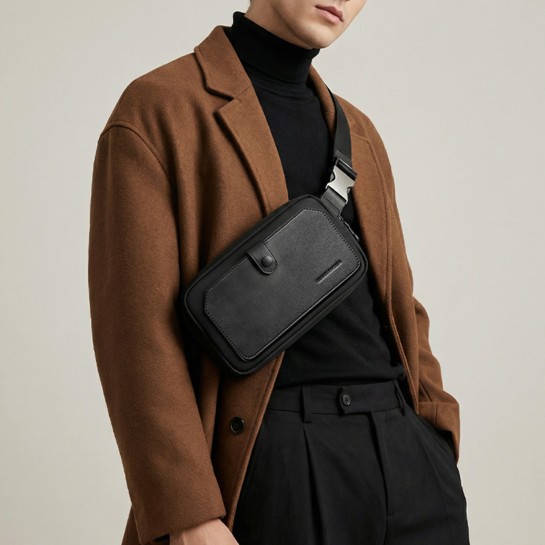 Сумка с одной лямкой Mark Ryden Clasp Black